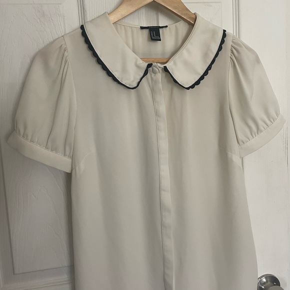 White Button Blouse with Black Lace Peter Pen Collar Schoolgirl Cosplay Coquette - Picture 2 of 12